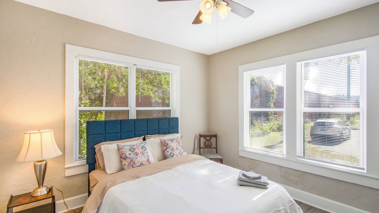 Photo of Bedroom in University Heights