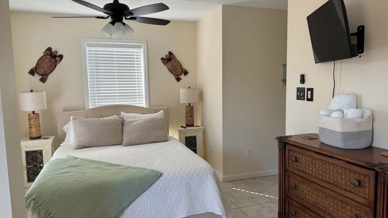 Photo of Bedroom in Big Pine Key