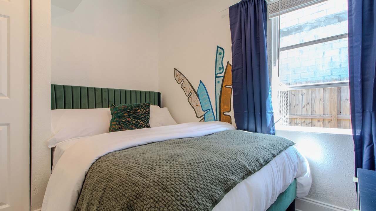 Photo of Bedroom in Harbordale