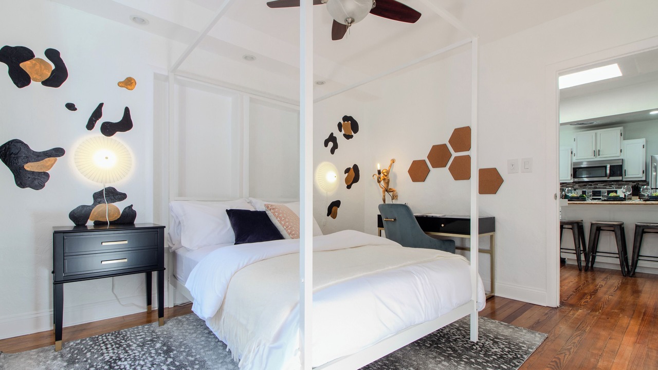 Photo of Bedroom in Harbordale