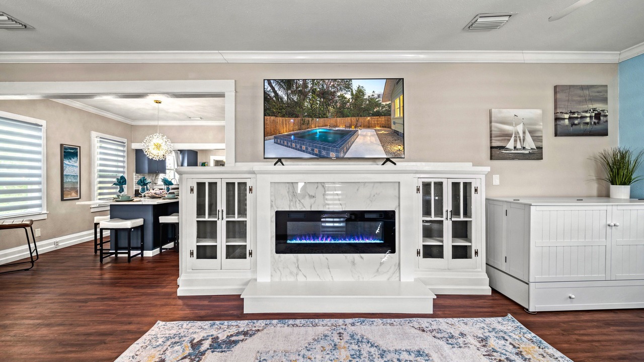 Photo of Livingroom in Gillespie Park