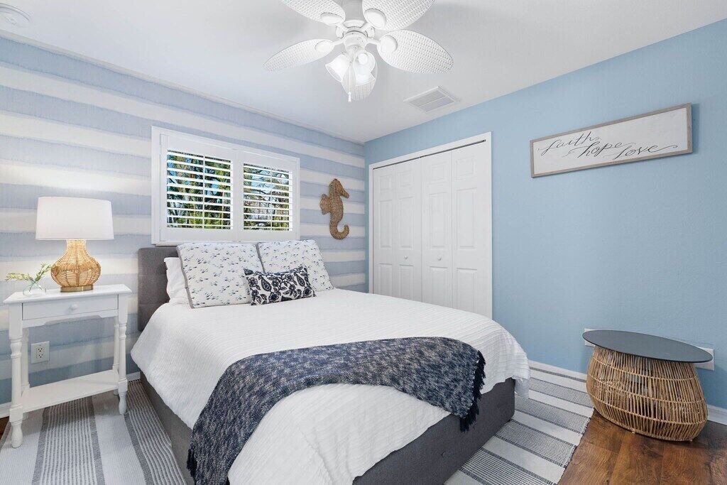 Photo of Bedroom in Iona