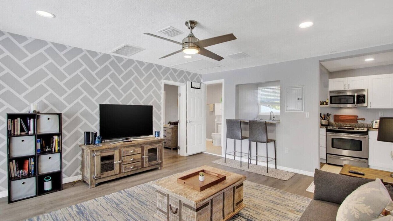 Photo of Livingroom in Seminole Heights