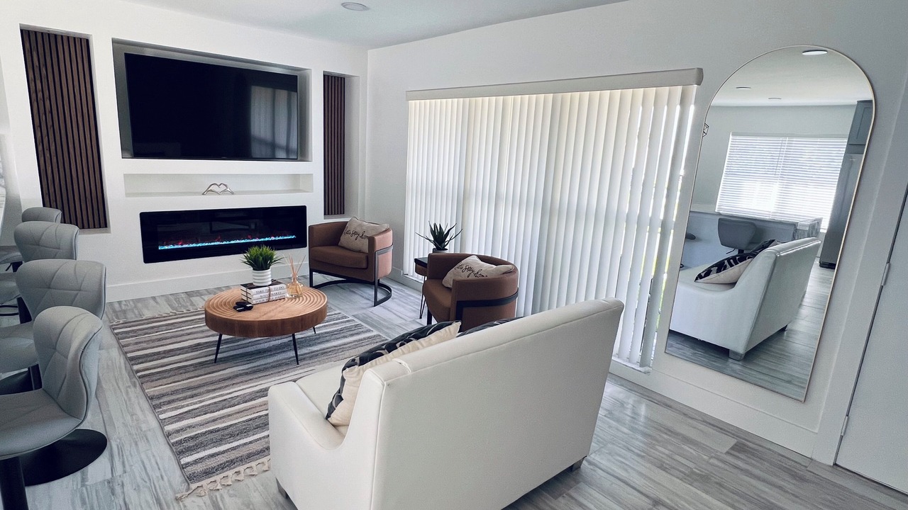 Photo of Livingroom in Lutz