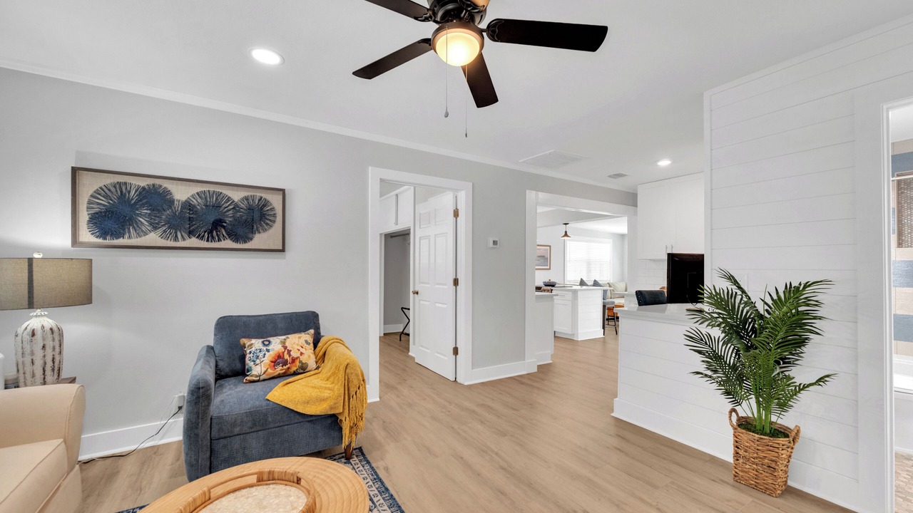 Photo of Livingroom in North River Shores