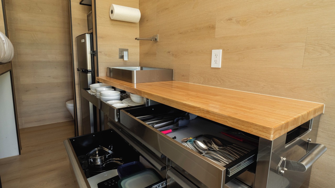 Photo of Kitchen in Golden Glades