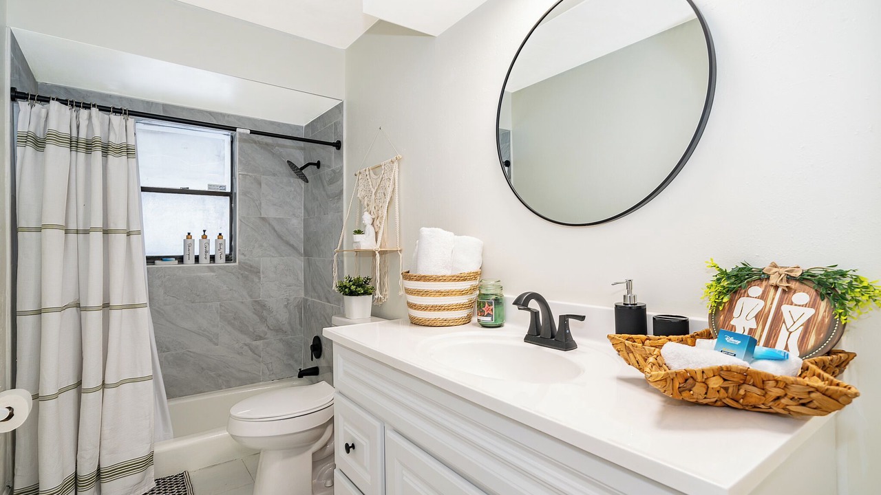 Photo of Bathroom in Candler