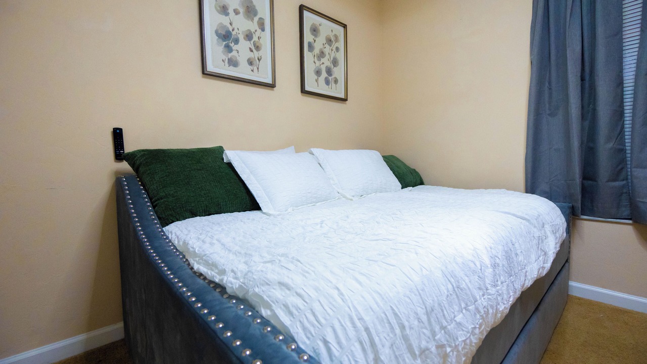 Photo of Bedroom in Newberry