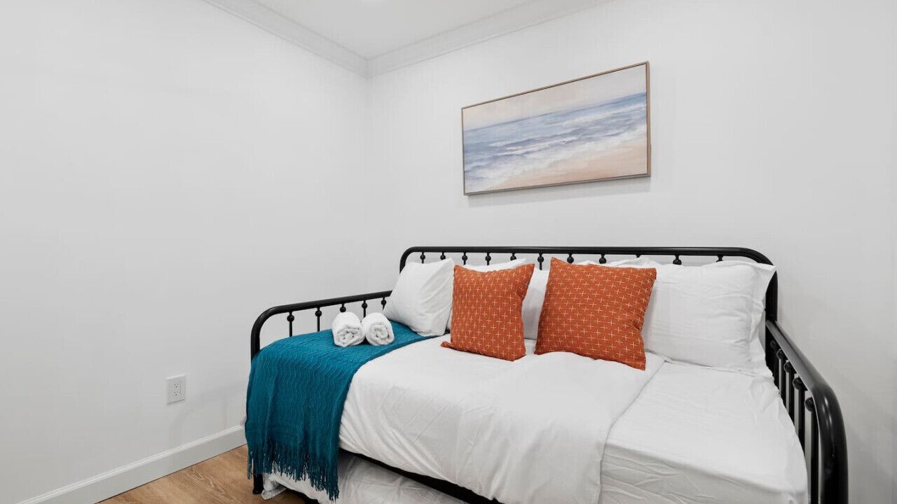 Photo of Bedroom in Tropic Palms
