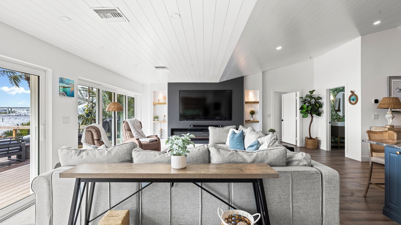 Photo of Livingroom in Jensen Beach