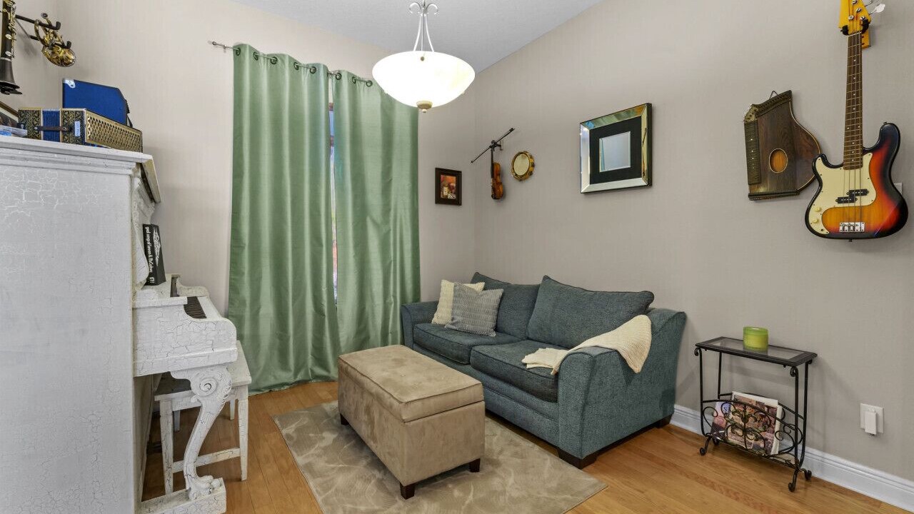 Photo of Livingroom in Odessa