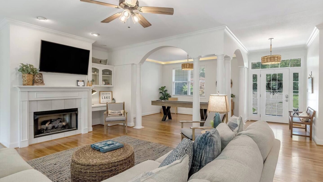 Photo of Livingroom in Seneca