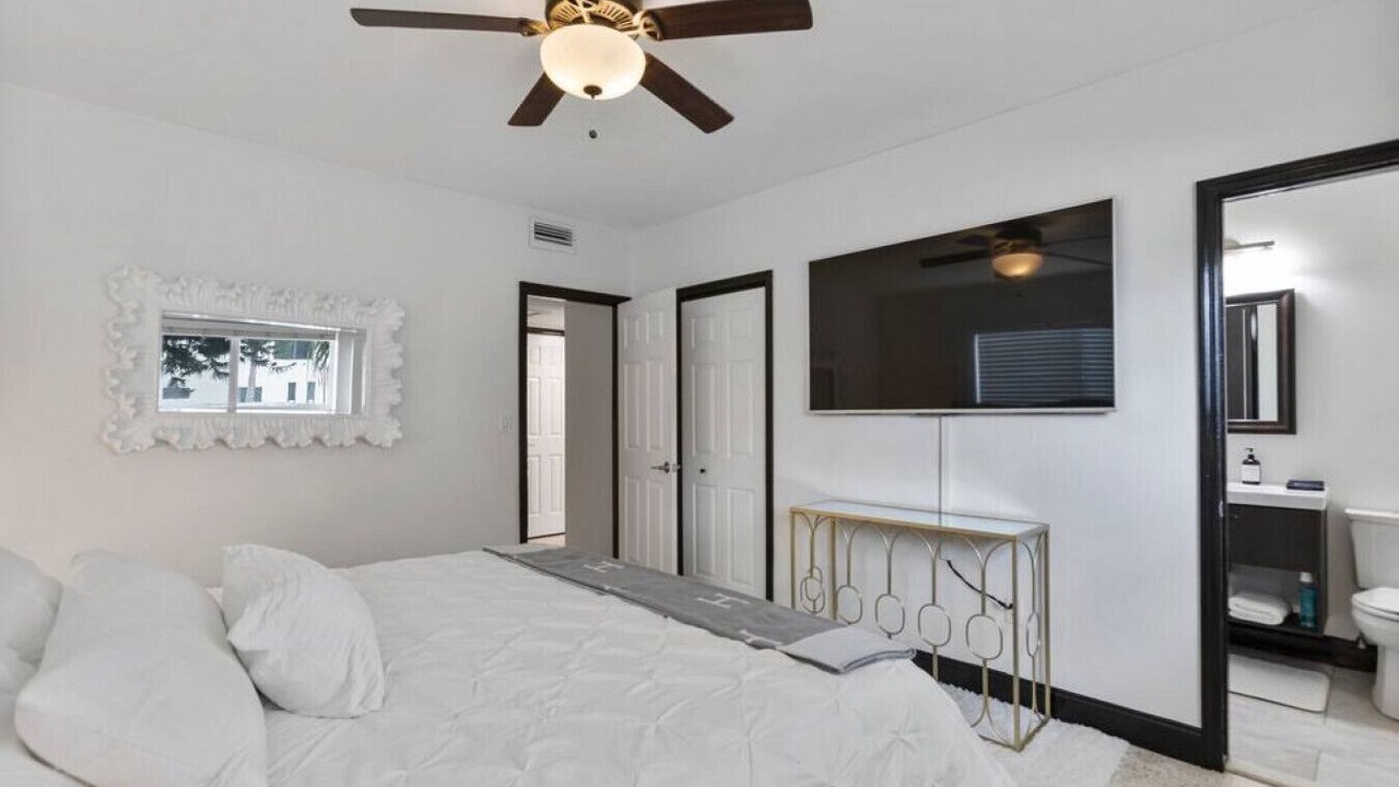 Photo of Bedroom in El Portal