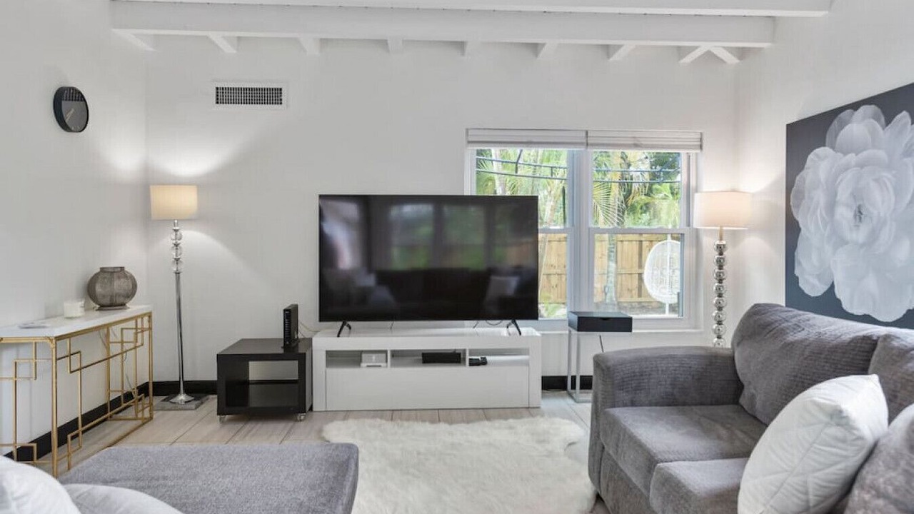 Photo of Livingroom in El Portal