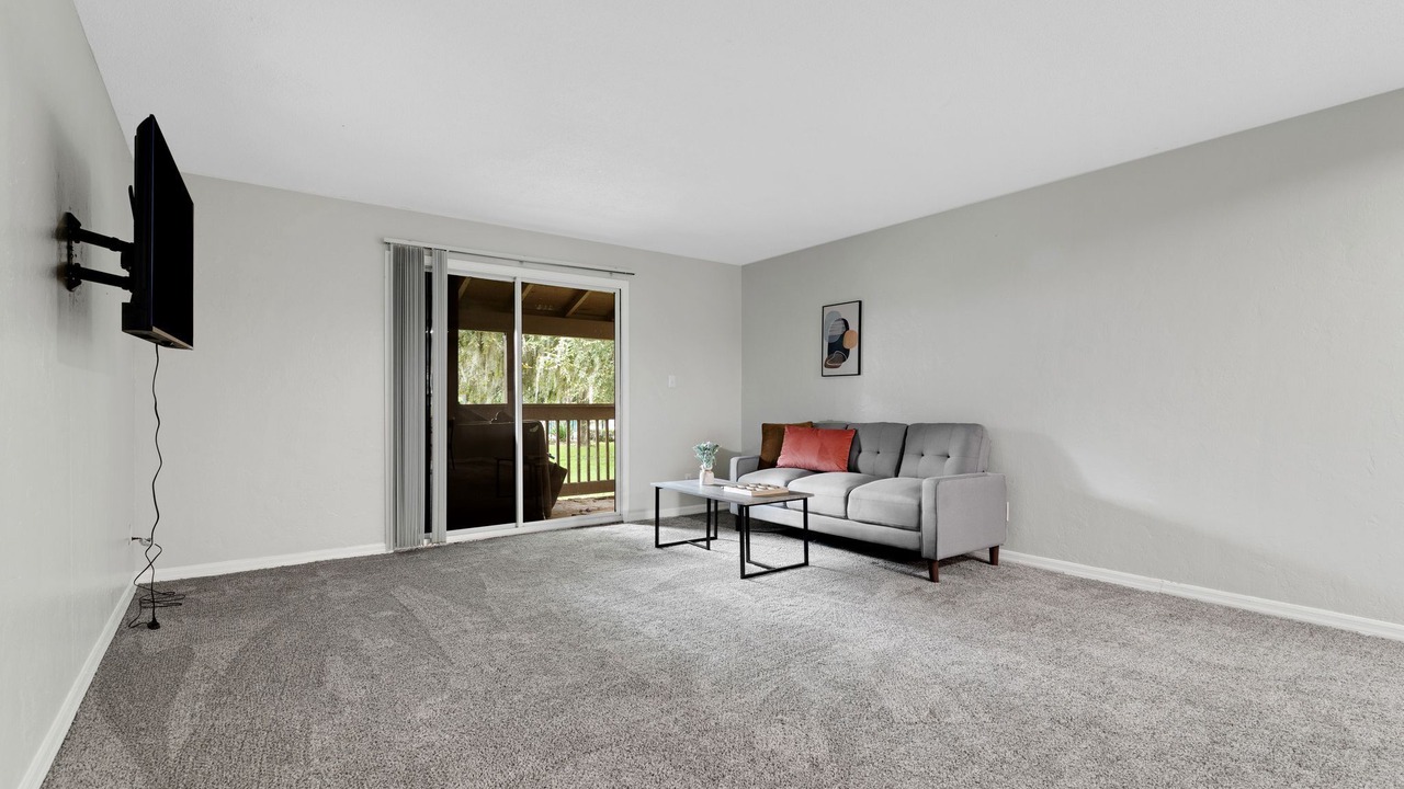 Photo of Livingroom in Gainesville