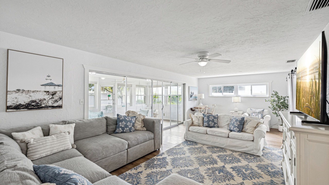 Photo of Livingroom in Belleair Beach