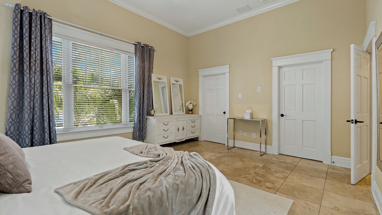 Photo of Bedroom in Hyde Park