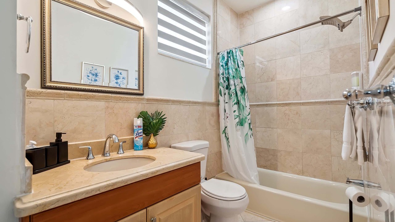 Photo of Bathroom in Coral Terrace