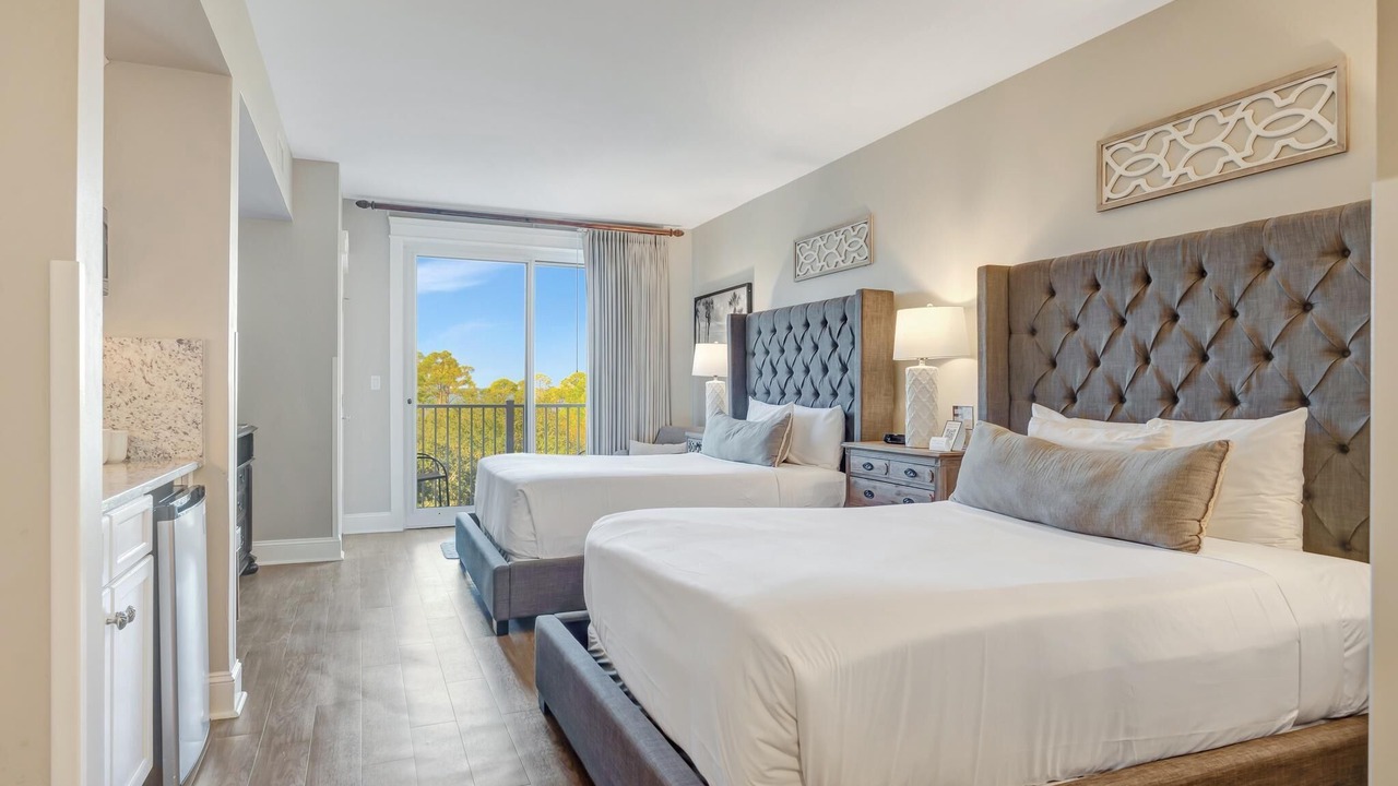 Photo of Bedroom in Baytowne Wharf