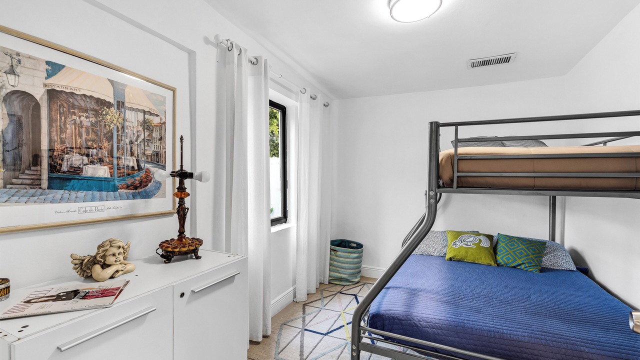 Photo of Bedroom in Liberty City