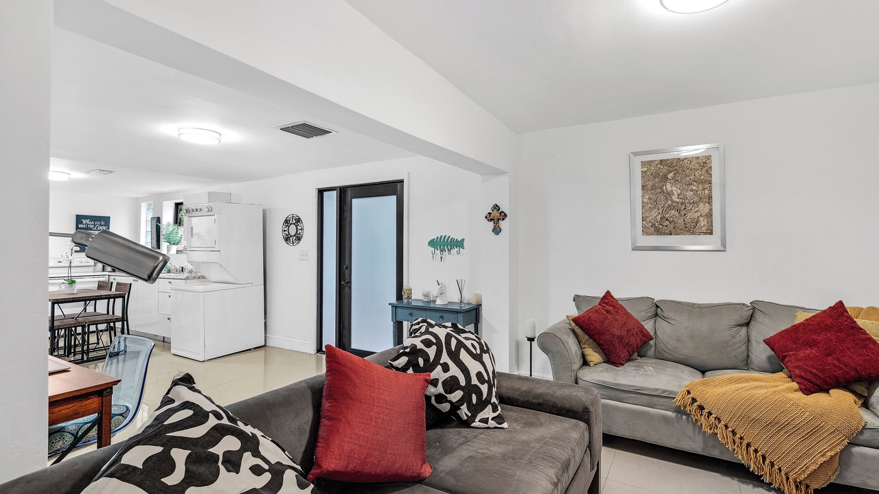 Photo of Livingroom in Liberty City