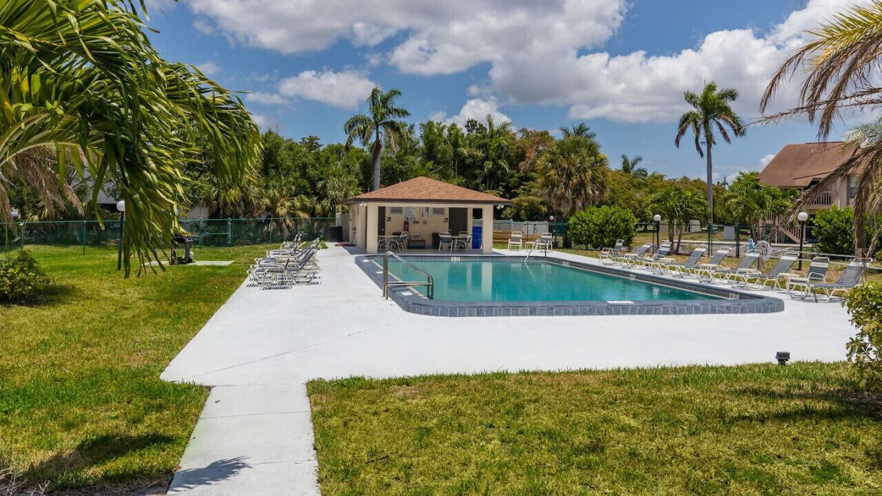 Photo of Outdoor in Cypress Lake