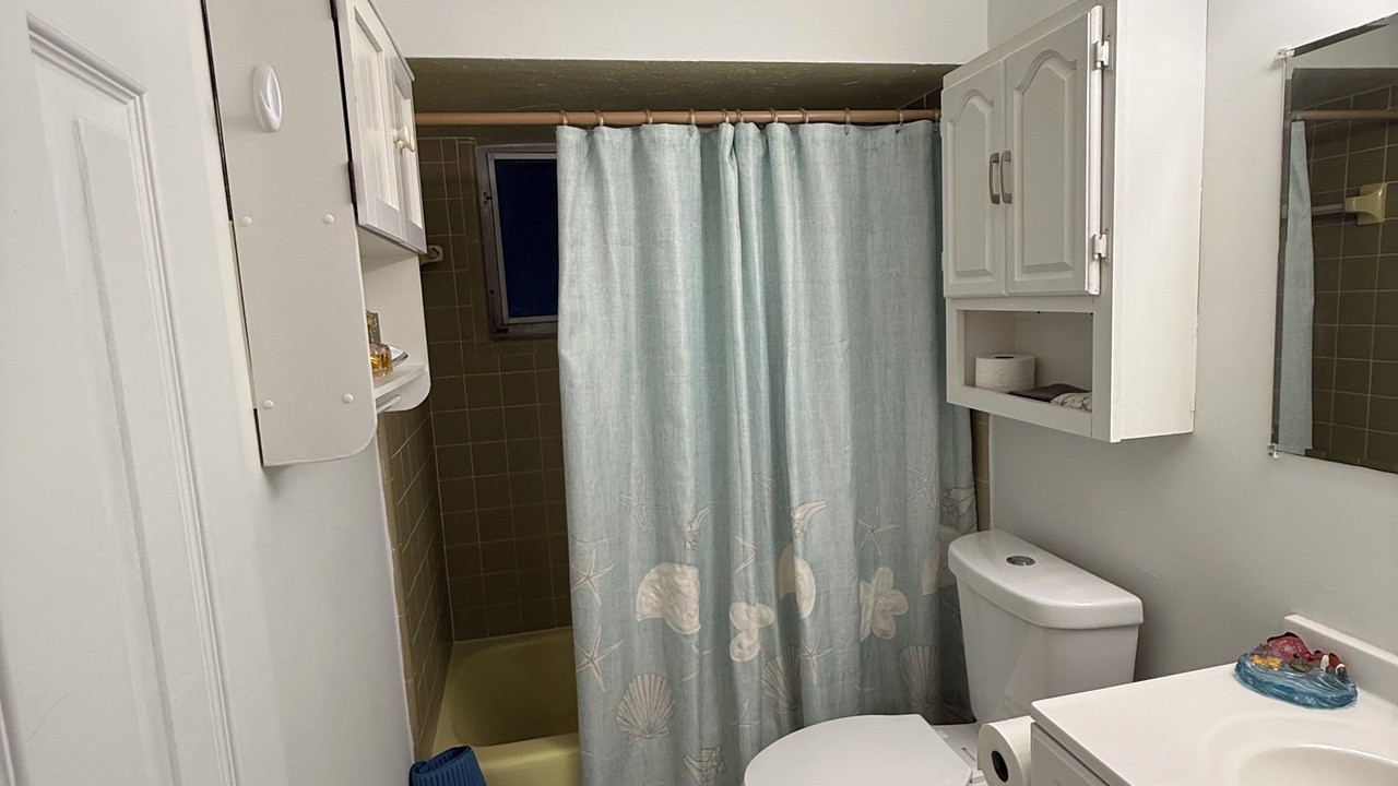 Photo of Bathroom in Royal Harbor