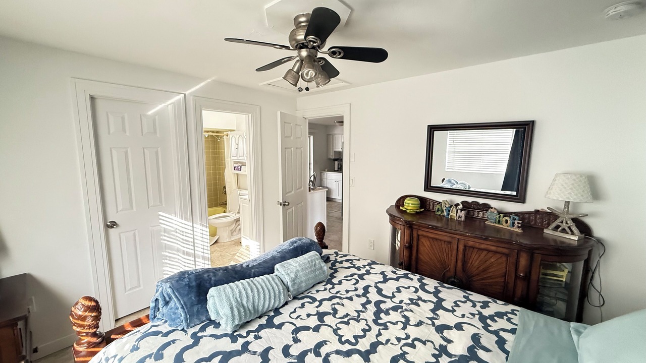 Photo of Bedroom in Royal Harbor