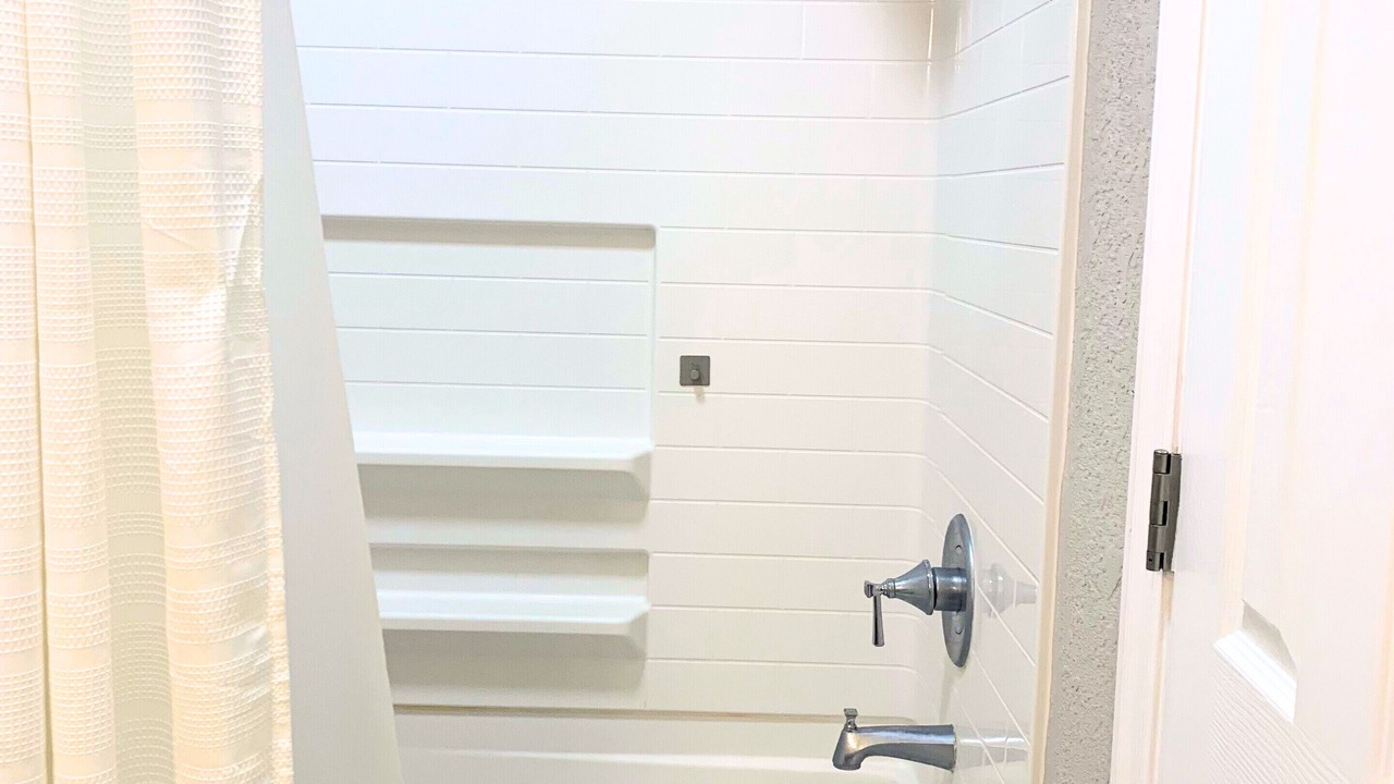 Photo of Bathroom in Vista East