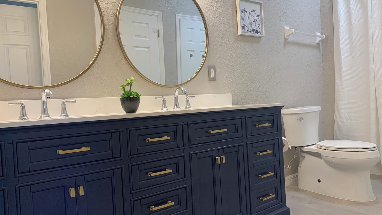 Photo of Bathroom in Vista East