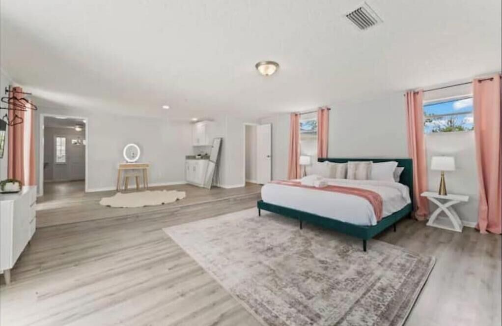 Photo of Bedroom in Arlington