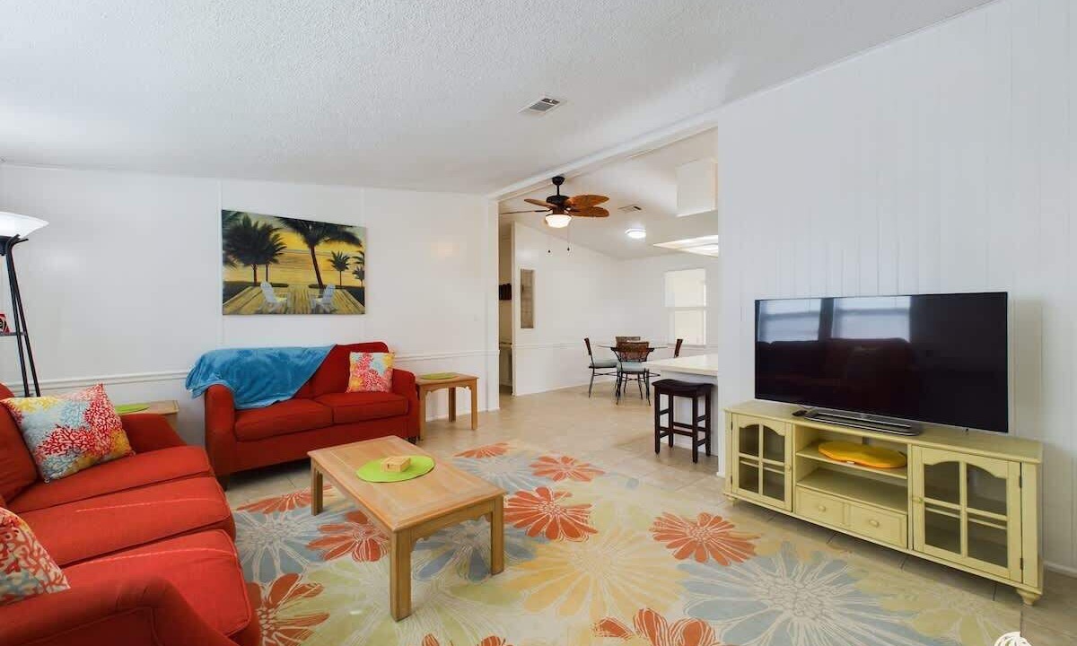 Photo of Livingroom in Silver Lake