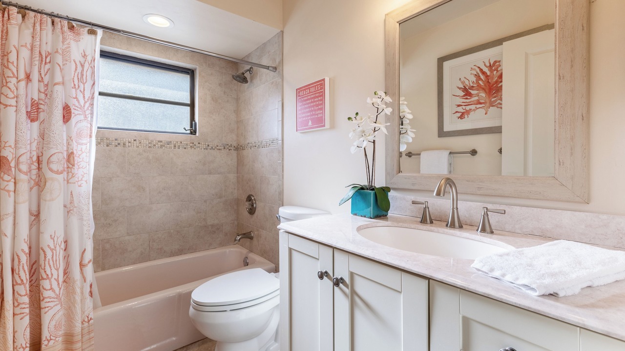 Photo of Bathroom in Vanderbilt Beach