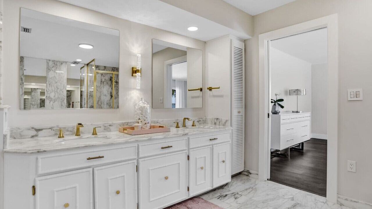 Photo of Bathroom in Seybold