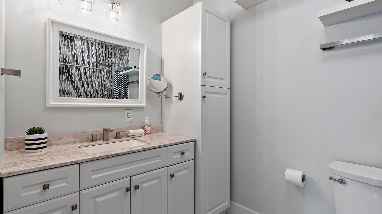 Photo of Bathroom in Survey Creek
