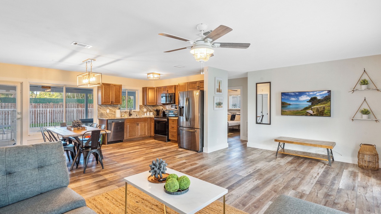 Photo of Livingroom in Survey Creek