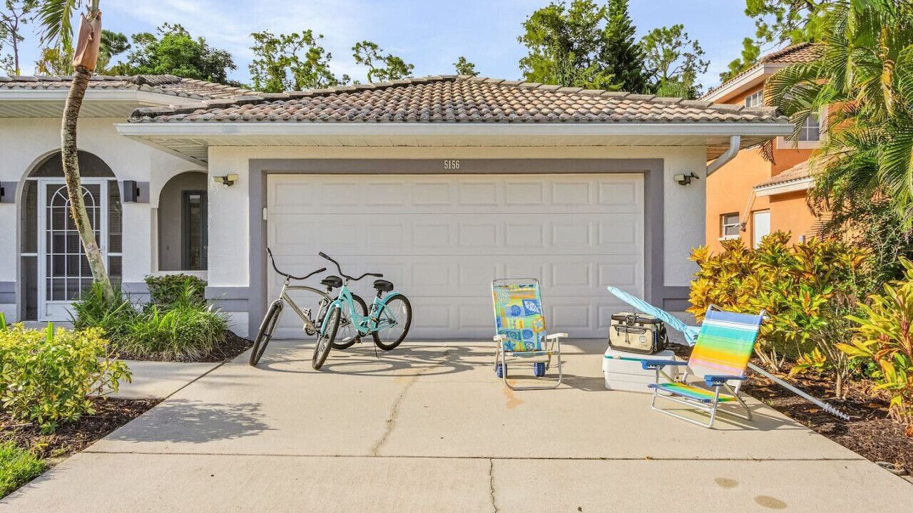 Photo of Outdoor in Crown Pointe