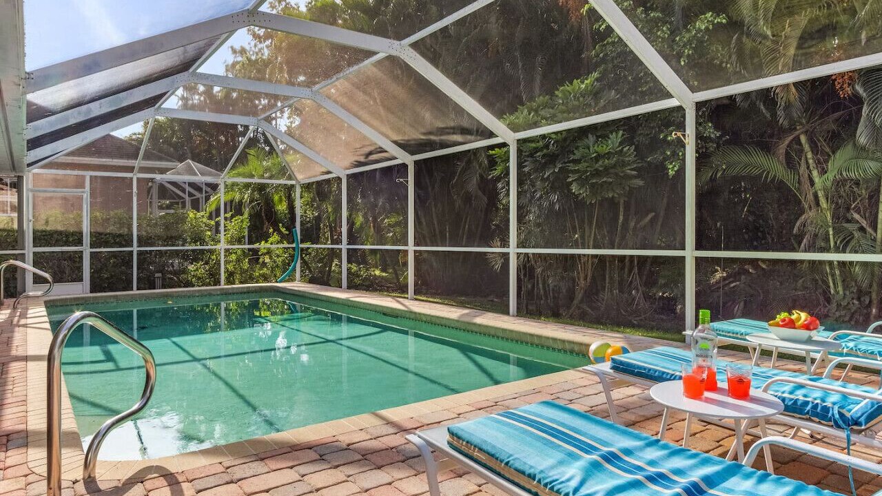 Photo of Outdoor in Crown Pointe