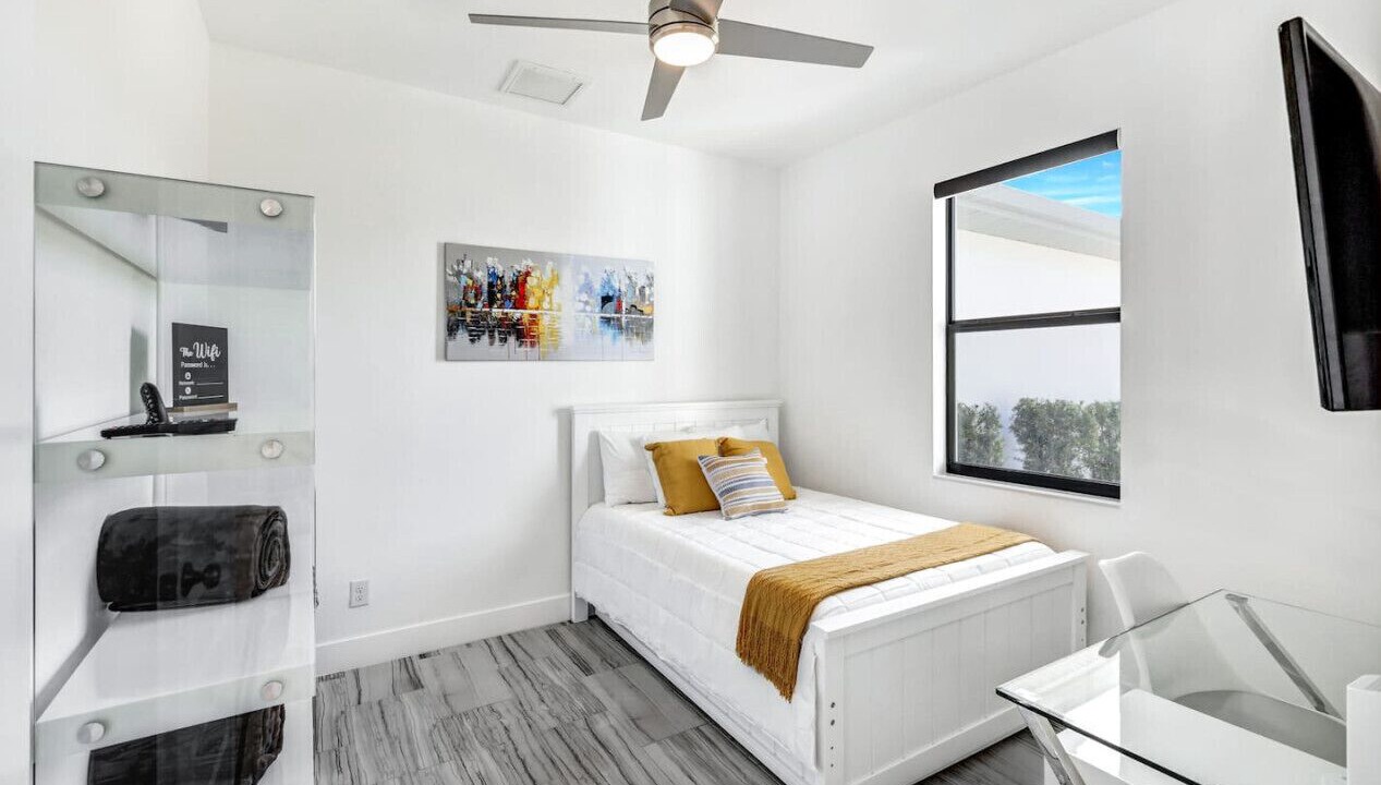 Photo of Bedroom in Bonita Springs