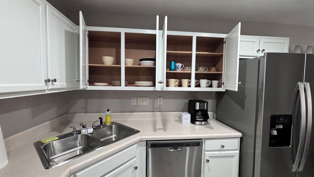 Photo of Kitchen in Davis Lake - Eastfield