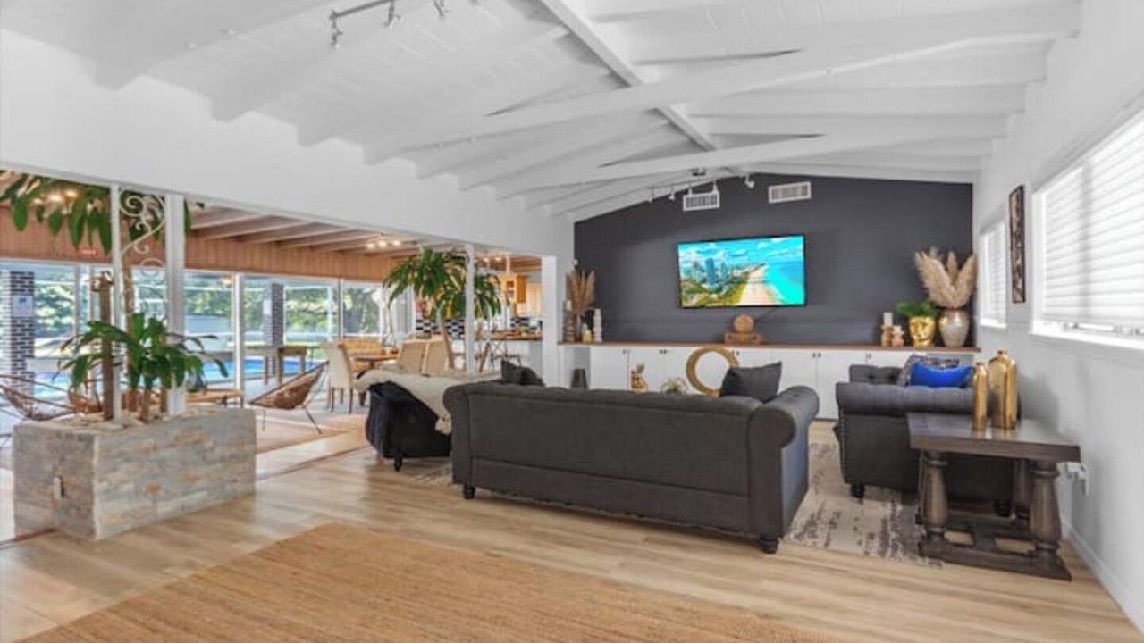 Photo of Livingroom in Pinecrest