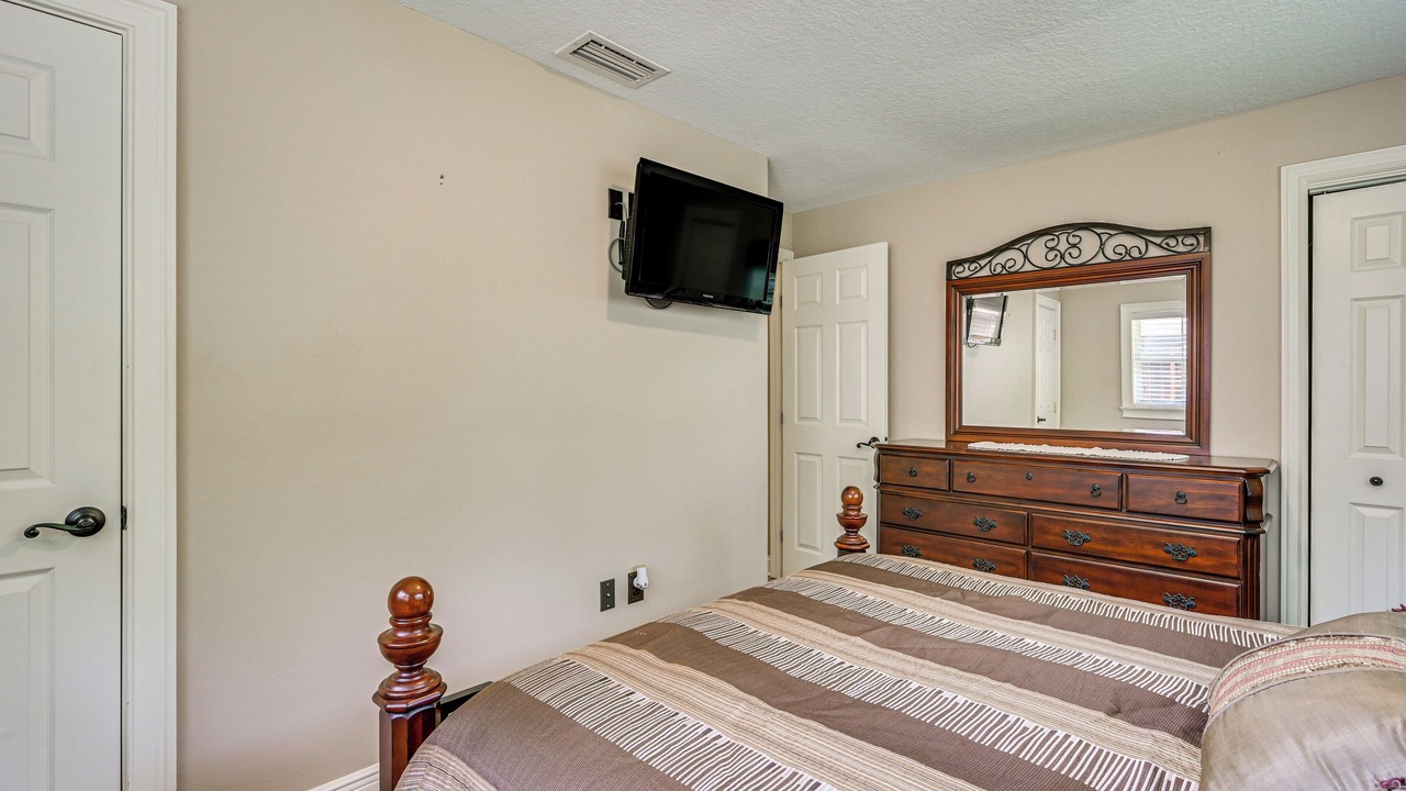 Photo of Bedroom in Lutz