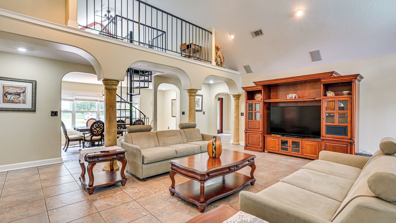 Photo of Livingroom in Lutz