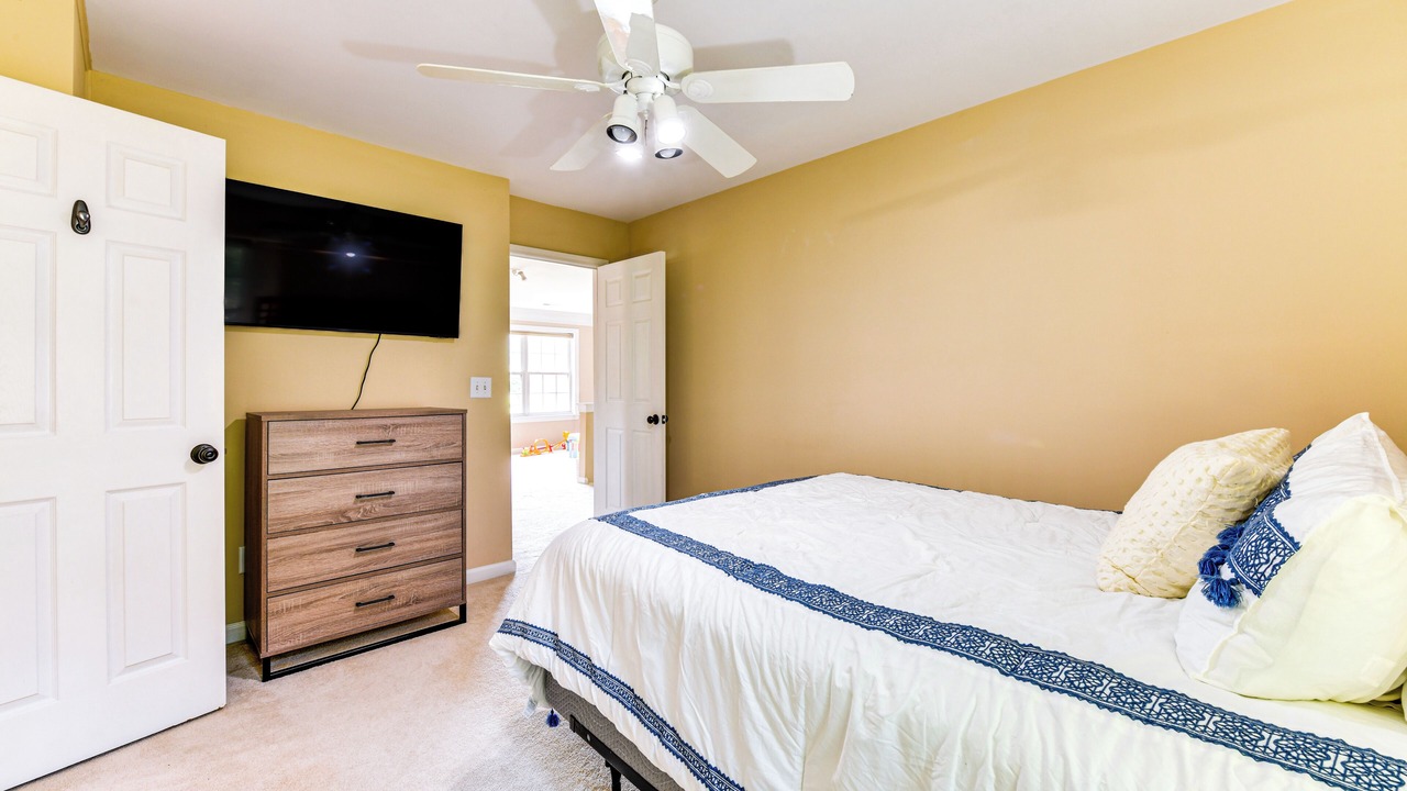Photo of Bedroom in Huntersville