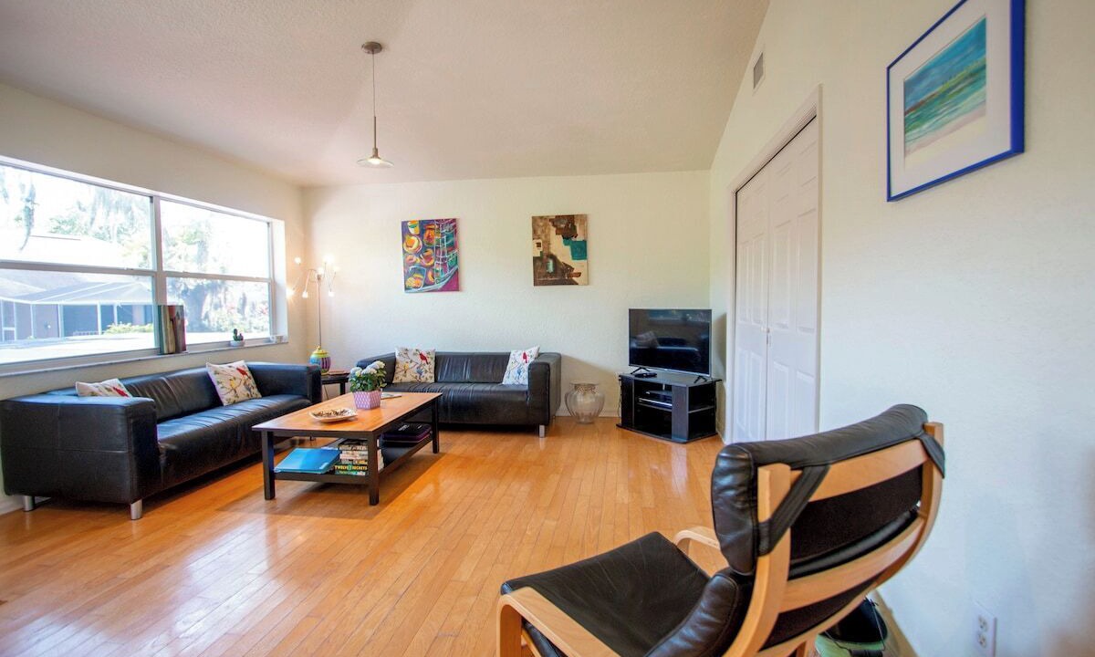 Photo of Livingroom in Crystal Beach