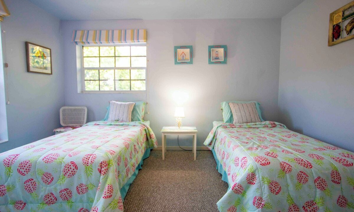 Photo of Bedroom in Crystal Beach