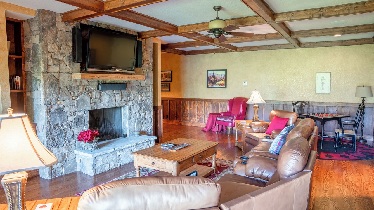 Photo of Bedroom in Bear Lake Reserve