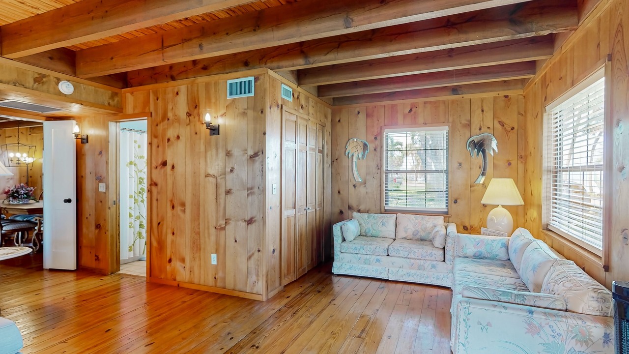 Photo of Livingroom in Cocoa