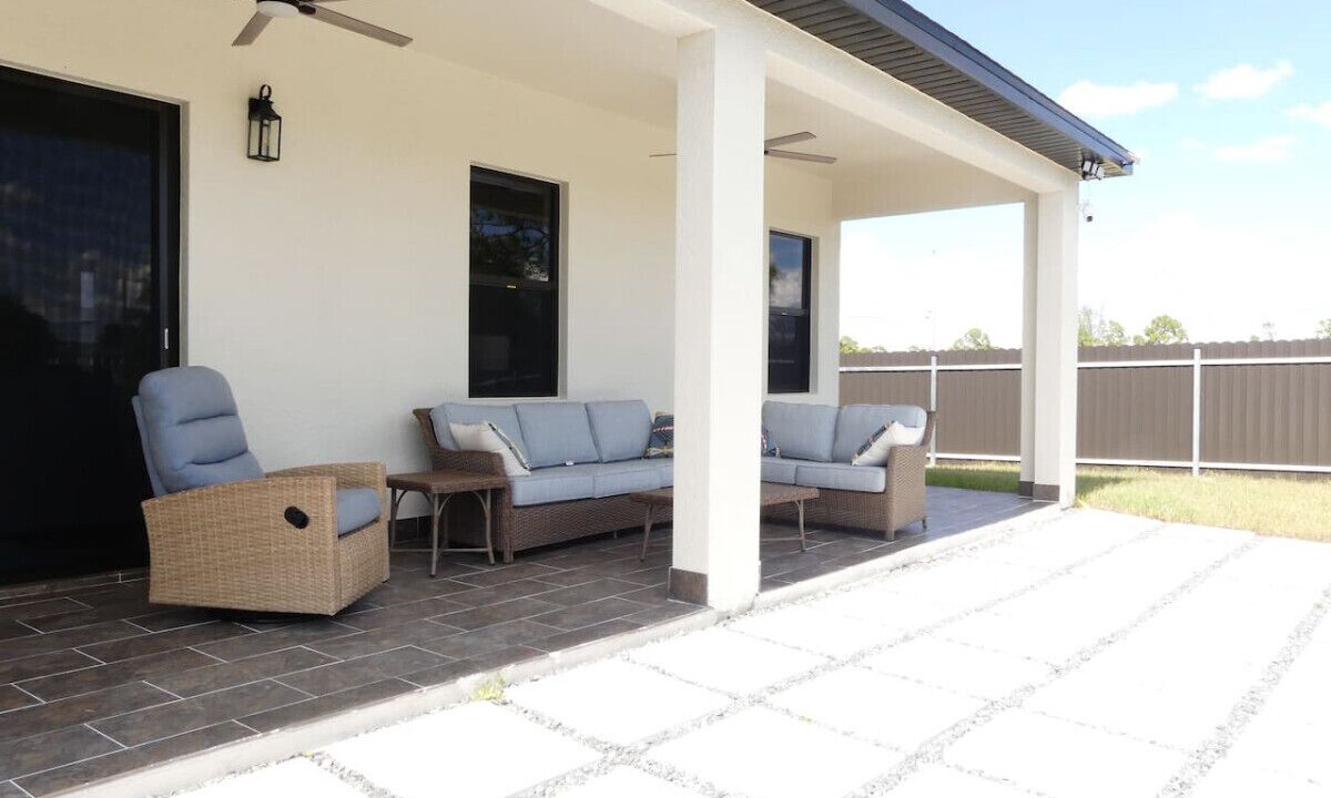 Photo of Patio Balcony in Jacarandas