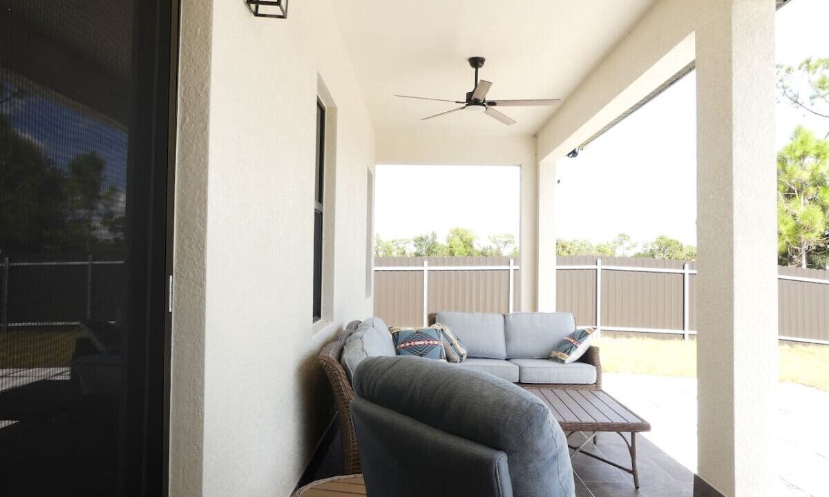 Photo of Patio Balcony in Jacarandas